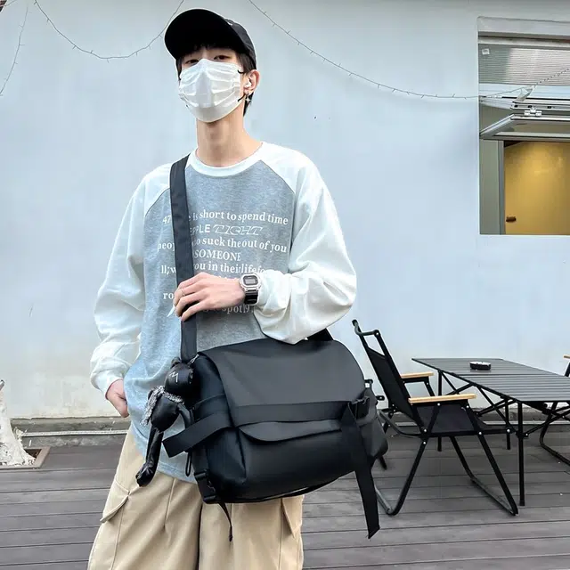 單倉 日韩系工装风休闲简约潮流斜挎包初高中学生大容量通勤百搭腋下手提包 皮膜 单肩包 常规 男女同款情侣款 香槟色/蓝色/黑色