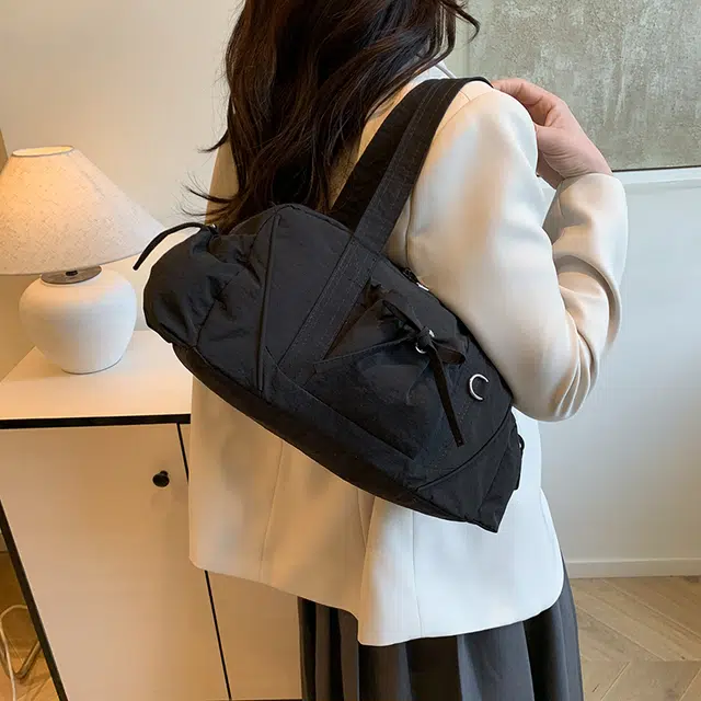單倉 韩版芭蕾少女蝴蝶结设计初高中学生大容量通勤百搭手提包 尼龙 单肩包 女款 白色/绿色/灰色/卡其色/黑色