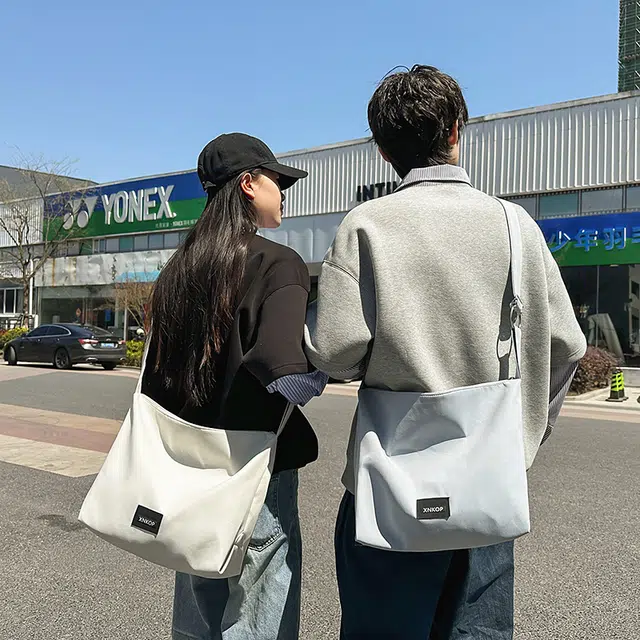 單倉 极简百搭休闲背包斜挎包学生时尚潮流日常上课出行 尼龙 单肩包 常规 男女同款情侣款 白色/灰色/黑色/粉色/蓝色