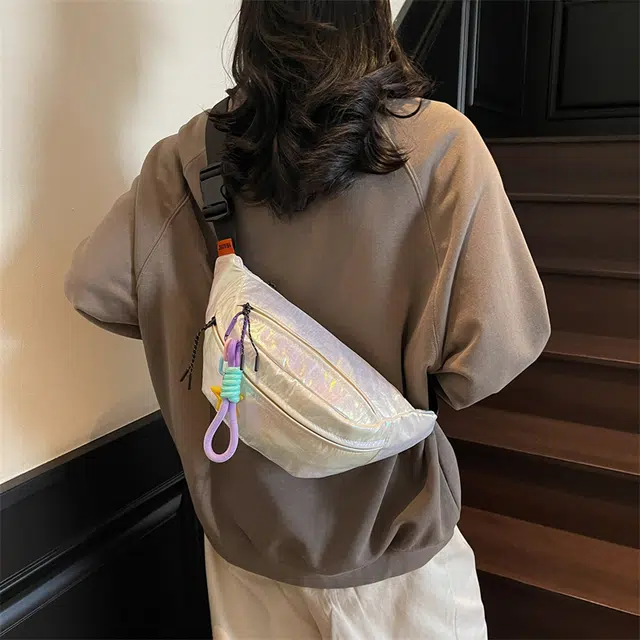 單倉 小众感炫彩变色时尚休闲 尼龙 单肩斜挎手机包腰包胸包 常规 男女同款情侣款 紫色/米白色/绿色