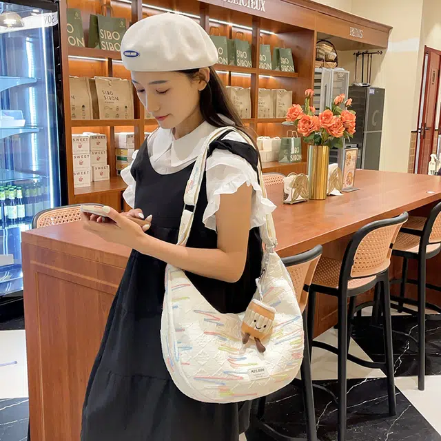 單倉 韩版高颜值初高中学生大容量斜挎包时尚设计百搭手提包帆布包 帆布 手拎单肩包 女款 白色/粉色/黄色/黑色