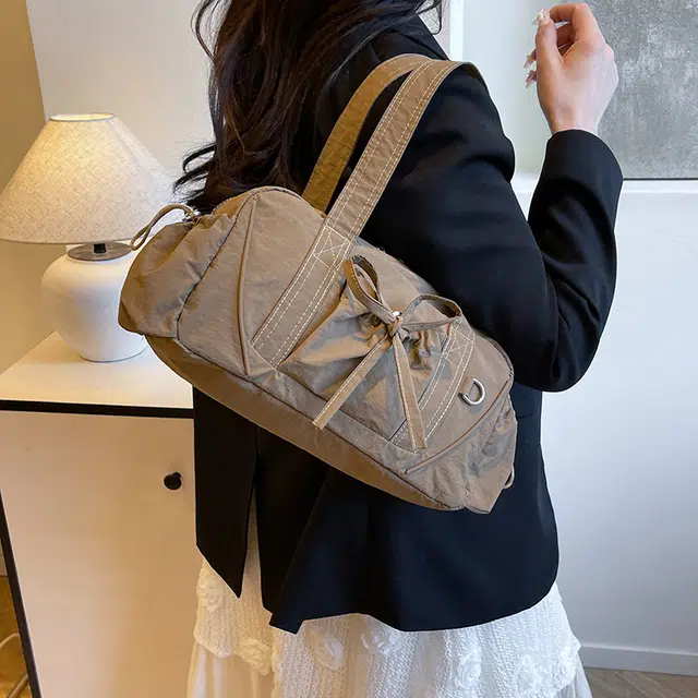 單倉 韩版芭蕾少女蝴蝶结设计初高中学生大容量通勤百搭手提包 尼龙 单肩包 女款 白色/绿色/灰色/卡其色/黑色