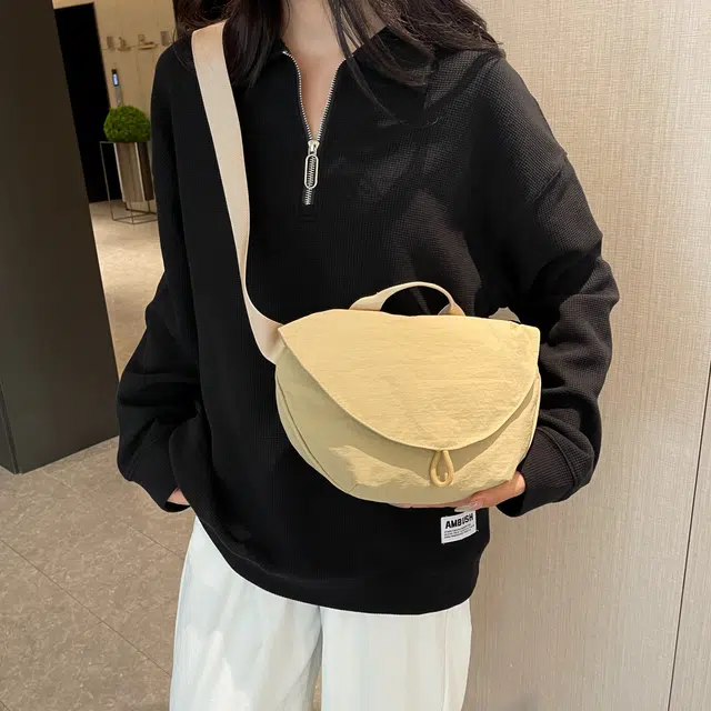 單倉 休闲简约轻便运动 尼龙布 斜挎包 男女同款情侣款 米白色/黑色/紫色/卡其色/绿色