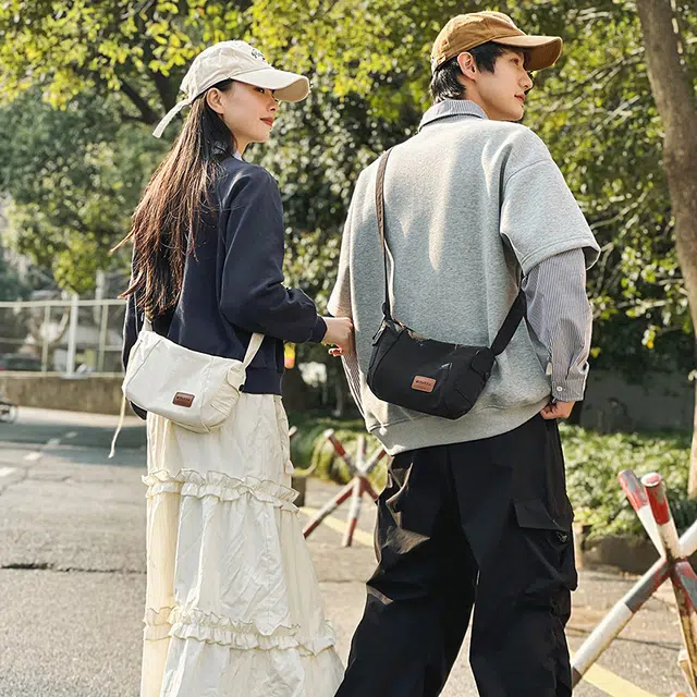 單倉 简约设计百搭时尚 尼龙 单肩包 常规 男女同款情侣款 白色/绿色/卡其色/黑色