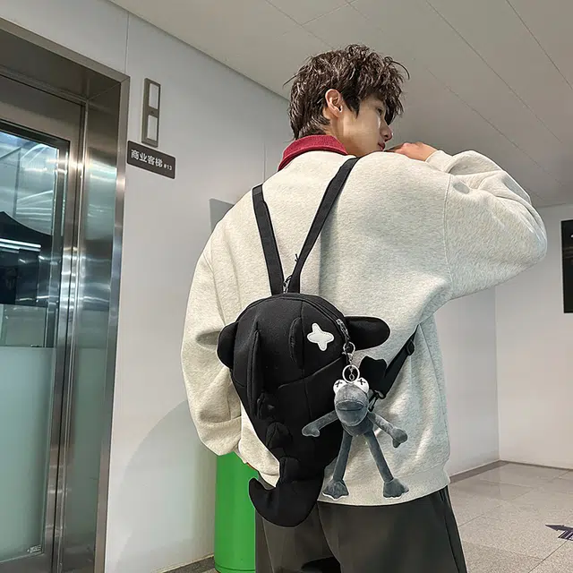 單倉 高颜值设计可爱鲨鱼学生书包潮流通勤百搭 尼龙 背包双肩包 男女同款情侣款 白色/灰色/黑色