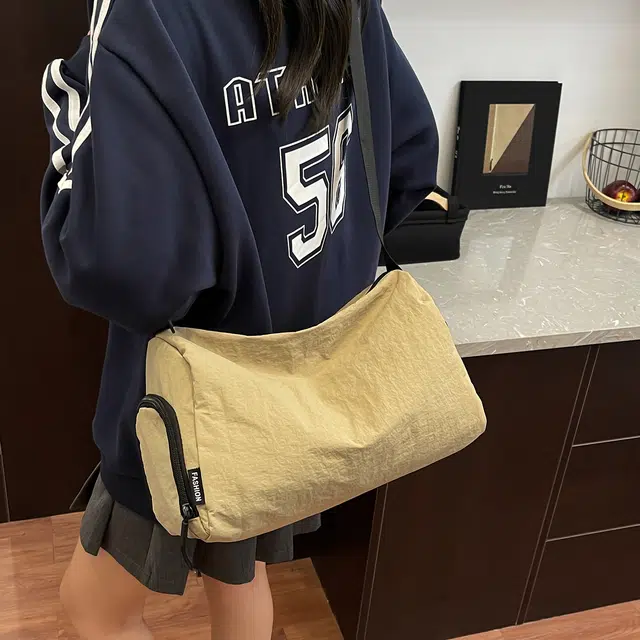 單倉 时尚简约轻便韩版百搭通勤 尼龙 单肩斜挎包 男女同款情侣款