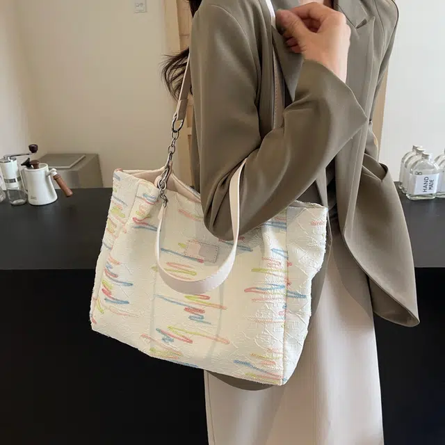 單倉 时尚刺绣高颜值轻便百搭 布 单肩包 女款 多色