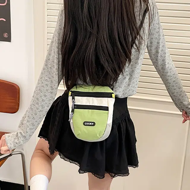 單倉 拼色休闲通勤百搭手机包初高中学生潮牌 尼龙 斜挎单肩包 常规 女款 白色/黄色/绿色/棕色
