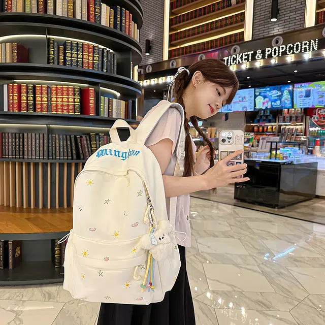 單倉 高颜值可爱印花时尚设计通勤百搭背包学院风初高中学生大容量轻便耐磨书包 尼龙 双肩包 常规 女款 白色/粉色/黄色/蓝色/绿色