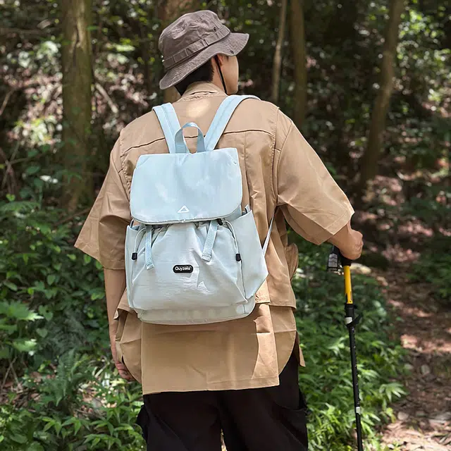 單倉 日系潮流简约小众设计感撞色轻便耐磨背包高品质学院风初高中学生大容量通勤百搭书包  尼龙 双肩包 常规 男女同款情侣款 多色