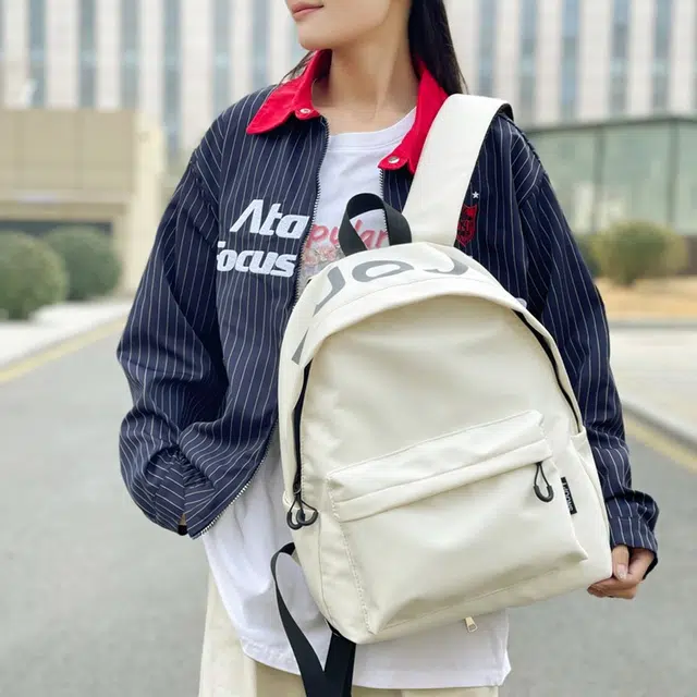 單倉 潮牌小众设计初高中学生大容量轻便减负书包简约学院风通勤百搭旅游背包 尼龙 双肩包 常规 男女同款情侣款 白色/黑色/绿色