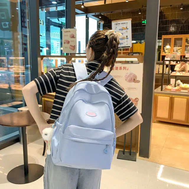 單倉 日系高颜值简约设计通勤百搭 尼龙 双肩包 常规 男女同款情侣款 多色