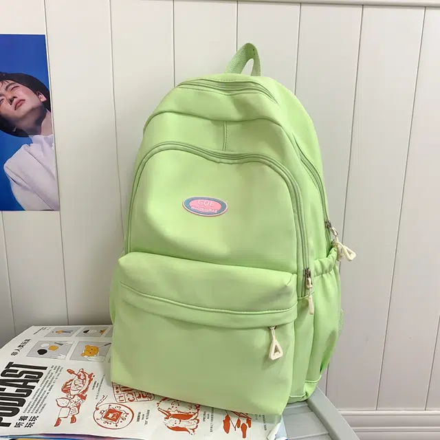 單倉 日系高颜值简约设计通勤百搭 尼龙 双肩包 常规 男女同款情侣款 多色