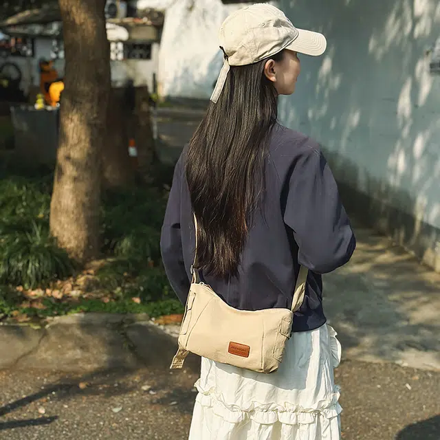 單倉 简约设计百搭时尚 尼龙 单肩包 常规 男女同款情侣款 白色/绿色/卡其色/黑色