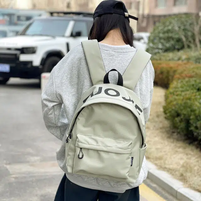 單倉 潮牌小众设计初高中学生大容量轻便减负书包简约学院风通勤百搭旅游背包 尼龙 双肩包 常规 男女同款情侣款 白色/黑色/绿色