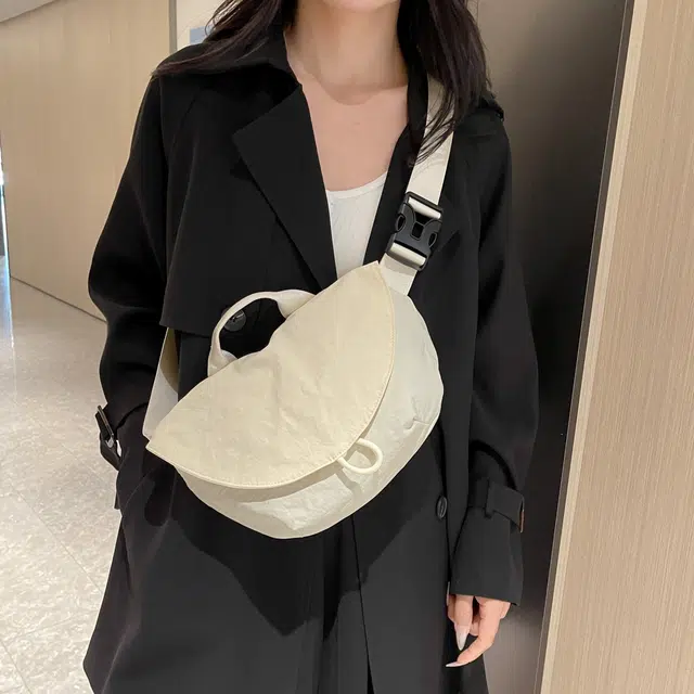 單倉 休闲简约轻便运动 尼龙布 斜挎包 男女同款情侣款 米白色/黑色/紫色/卡其色/绿色