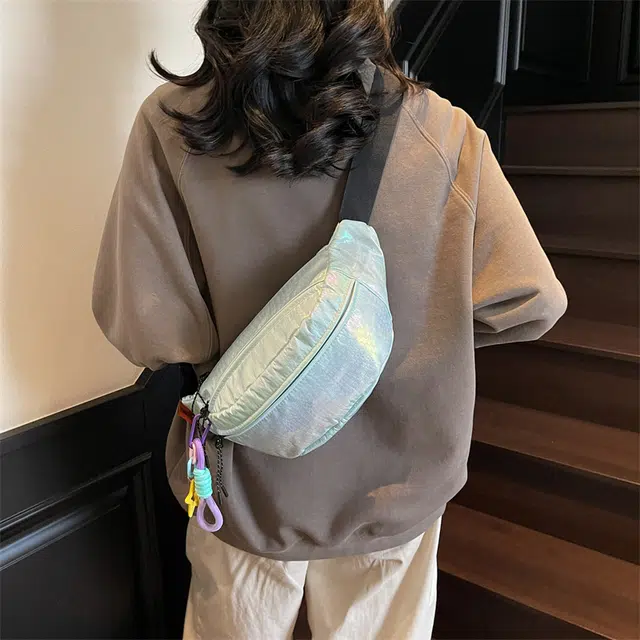 單倉 小众感炫彩变色时尚休闲 尼龙 单肩斜挎手机包腰包胸包 常规 男女同款情侣款 紫色/米白色/绿色
