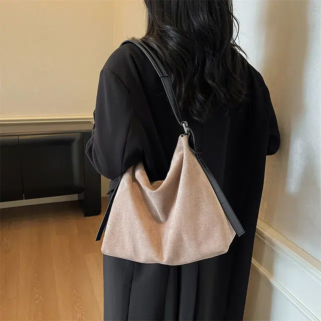 單倉 高级感简约时尚精致日常逛街出差通勤百搭小众设计 绒布 单肩包 女款 多色
