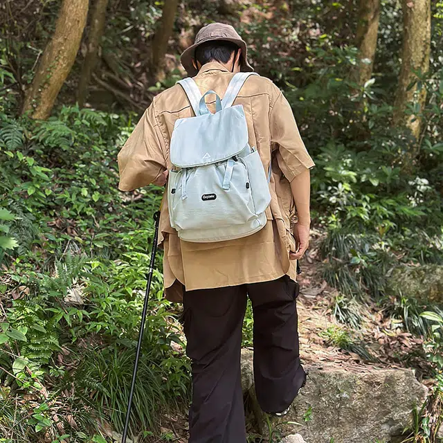 單倉 日系潮流简约小众设计感撞色轻便耐磨背包高品质学院风初高中学生大容量通勤百搭书包  尼龙 双肩包 常规 男女同款情侣款 多色