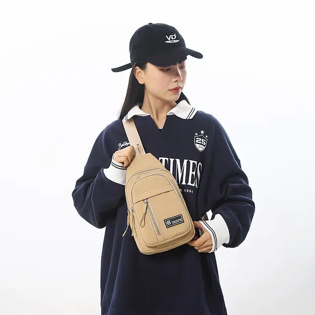 單倉 潮流简约 尼龙 胸包 男女同款情侣款 米白色/黑色/卡其色/绿色
