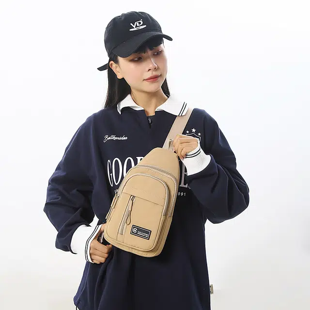 單倉 潮流简约 尼龙 胸包 男女同款情侣款 米白色/黑色/卡其色/绿色