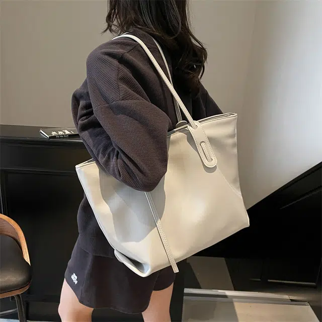 PU Tote
