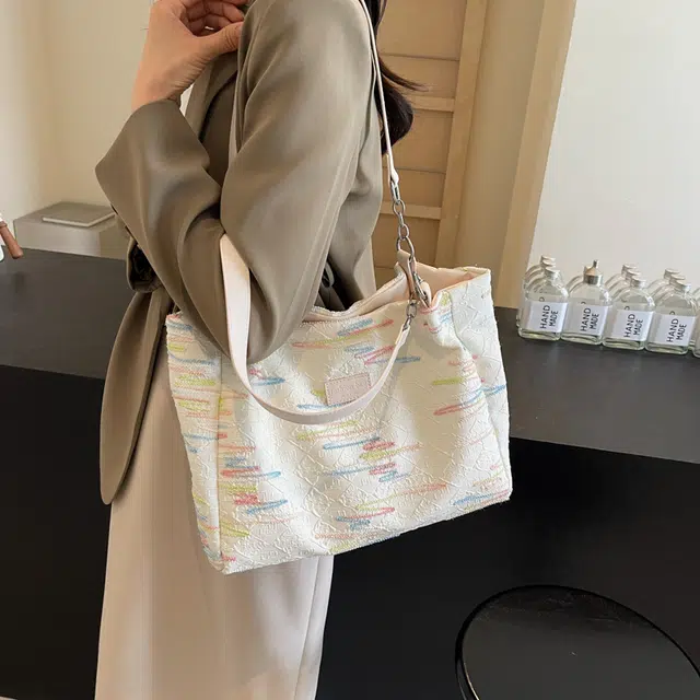 單倉 时尚刺绣高颜值轻便百搭 布 单肩包 女款 多色