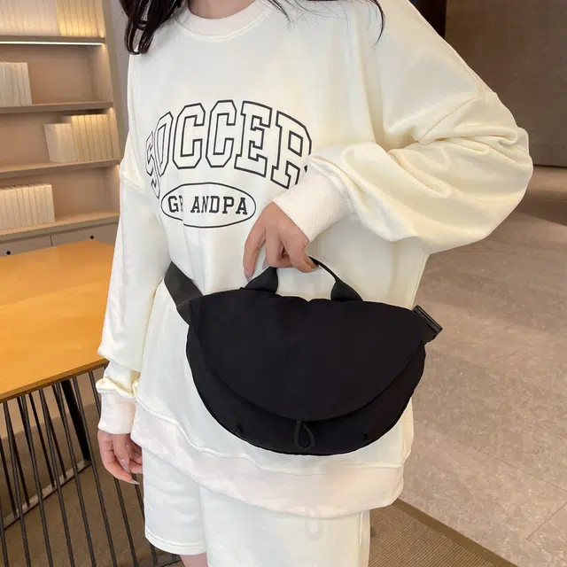 單倉 休闲简约轻便运动 尼龙布 斜挎包 男女同款情侣款 米白色/黑色/紫色/卡其色/绿色