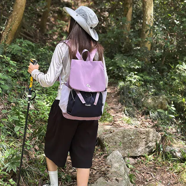 單倉 日系潮流简约小众设计感撞色轻便耐磨背包高品质学院风初高中学生大容量通勤百搭书包  尼龙 双肩包 常规 男女同款情侣款 多色
