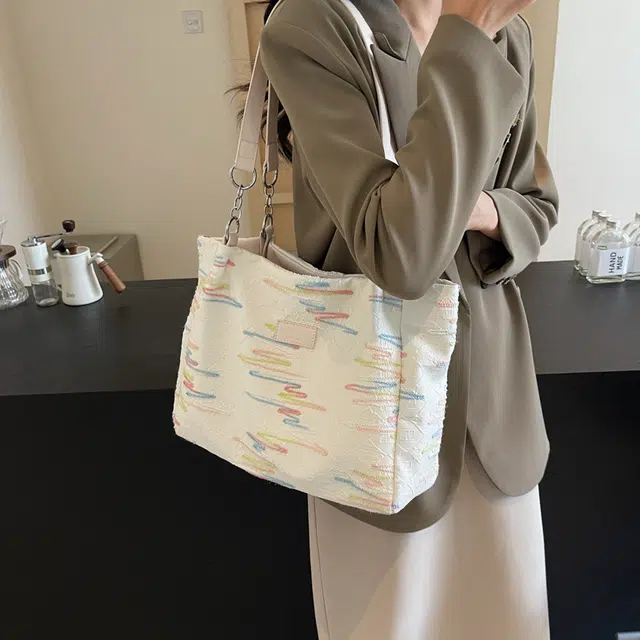 單倉 时尚刺绣高颜值轻便百搭 布 单肩包 女款 多色