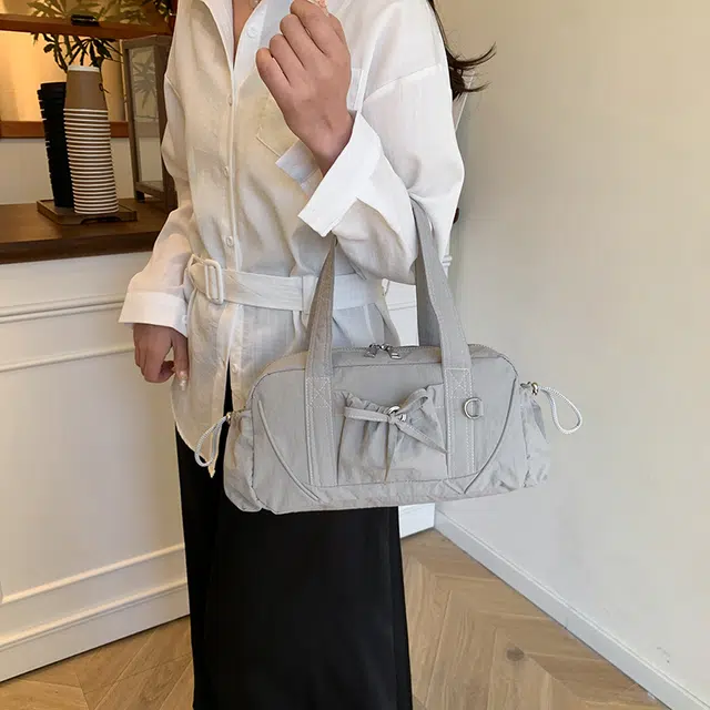 單倉 韩版芭蕾少女蝴蝶结设计初高中学生大容量通勤百搭手提包 尼龙 单肩包 女款 白色/绿色/灰色/卡其色/黑色