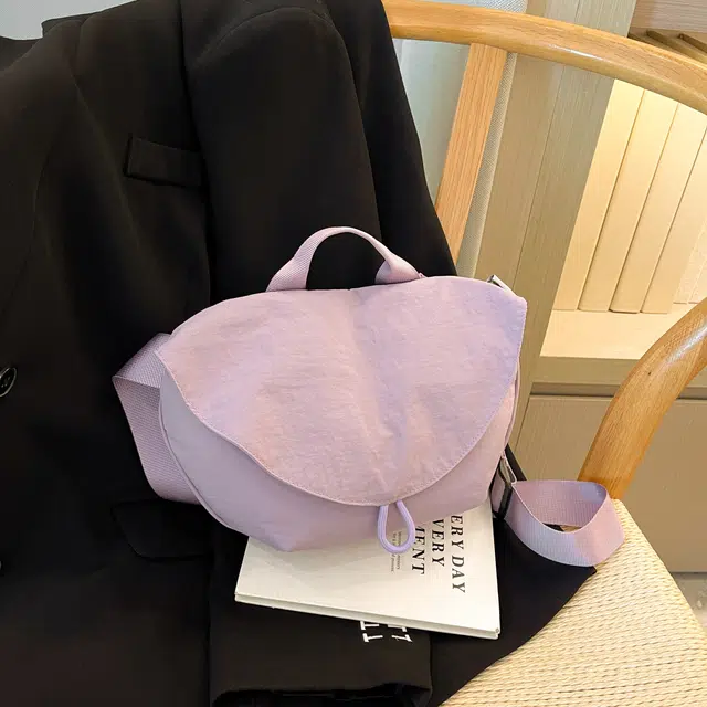 單倉 休闲简约轻便运动 尼龙布 斜挎包 男女同款情侣款 米白色/黑色/紫色/卡其色/绿色