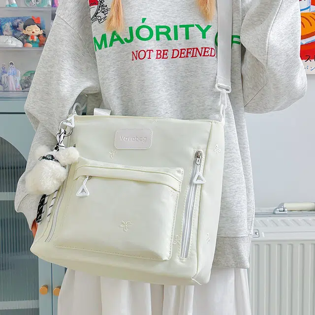 單倉 高颜值彩色时尚设计学院风通勤百搭腋下斜挎包初高中轻便耐磨手提包 尼龙 托特购物袋单肩包 常规 女款 白色/粉色/黄色/蓝色/黑色