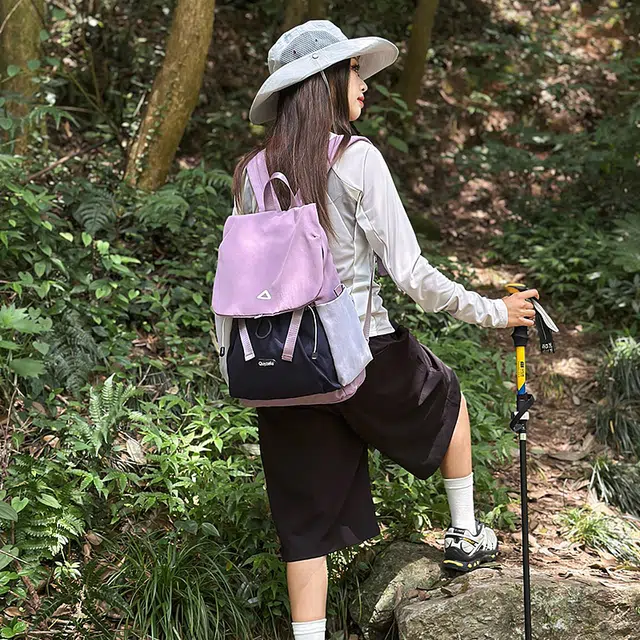 單倉 日系潮流简约小众设计感撞色轻便耐磨背包高品质学院风初高中学生大容量通勤百搭书包  尼龙 双肩包 常规 男女同款情侣款 多色