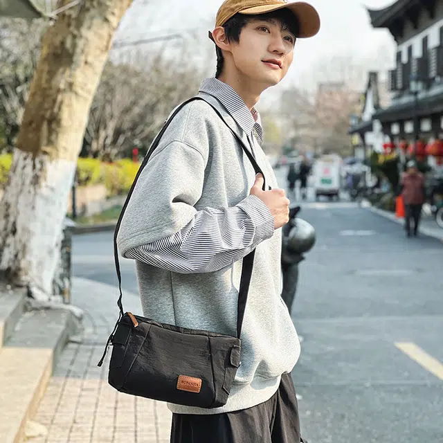 單倉 简约设计百搭时尚 尼龙 单肩包 常规 男女同款情侣款 白色/绿色/卡其色/黑色