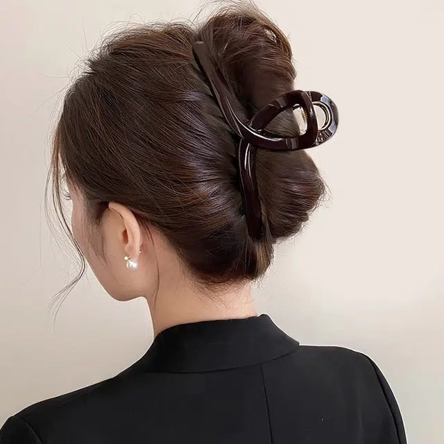 水中玉 韩系简约高级感后脑勺盘发百搭大号鲨鱼 亚克力 发夹 女款