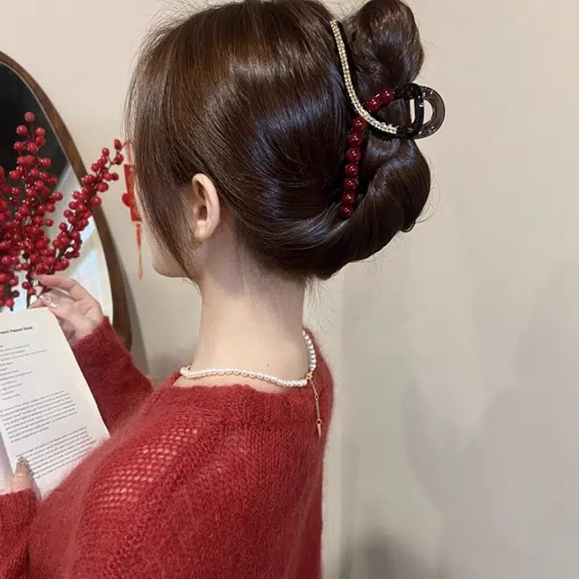 水中玉 仿珍珠抓夹大号鲨鱼夹后脑勺盘发发卡高级感夹子头饰 亚克力 发夹 女款