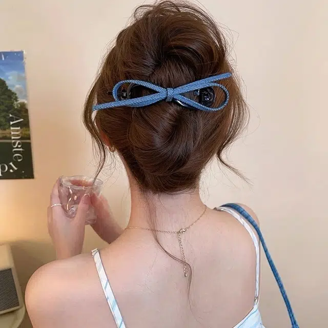 水中玉 韩系复古牛仔蝴蝶结扭扭夹气质一字抓夹后脑勺盘发#好运 亚克力 发夹 女款