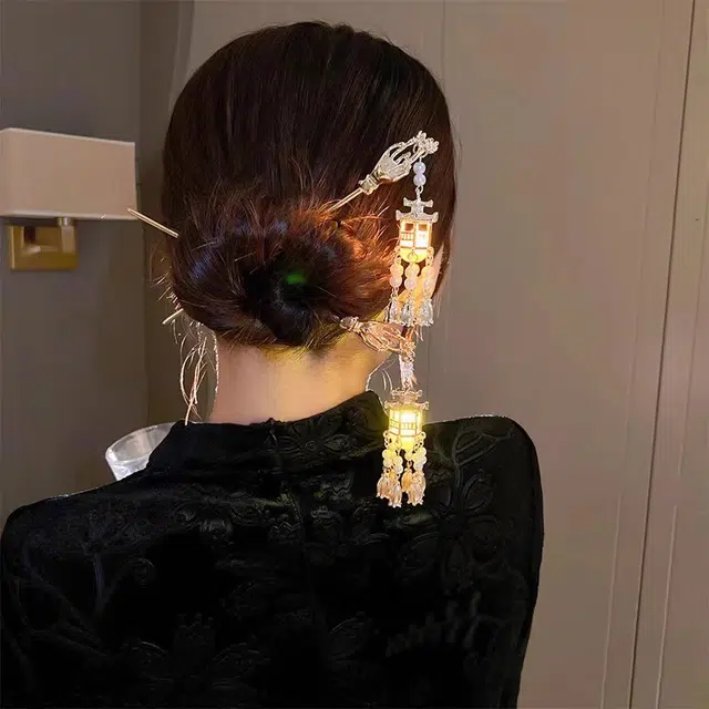水中玉 会发光的流苏灯笼簪子古风发髻盘发发饰汉服头饰 发簪 女款