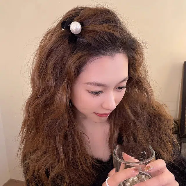 水中玉 珍珠植绒小抓夹公主头发卡前额侧边刘海夹半扎发高级感夹子头饰 亚克力 发夹 女款