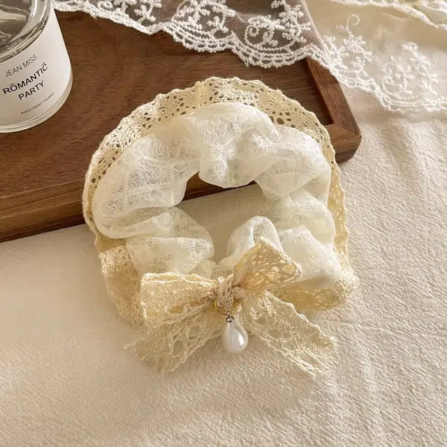 水中玉 法式蝴蝶结蕾丝大肠发圈韩系扎马尾皮筋大号丸子头头花发绳头饰 布艺 头绳 女款