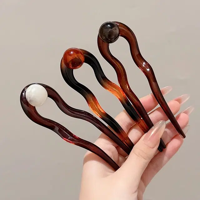 u
