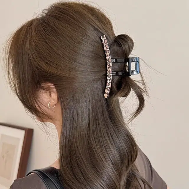 水中玉 豹纹抓夹后脑勺盘发鲨鱼夹发卡高级感夹子头饰 亚克力 发夹 女款