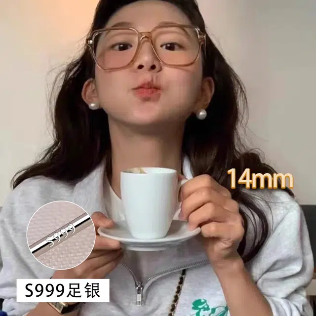 999