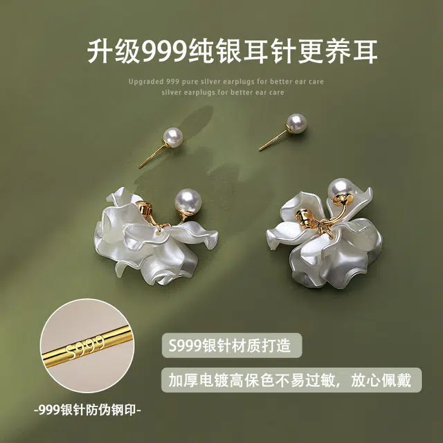 999