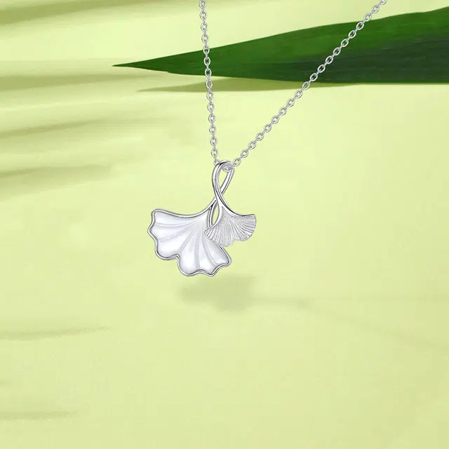 999