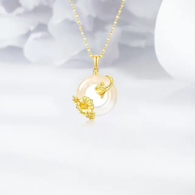 凤祥囍事  老凤祥 蜀葵花 平安扣吊坠 新中式小众花朵设计平安喜乐 花开富贵轻奢 好运 玉髓 项链 女款