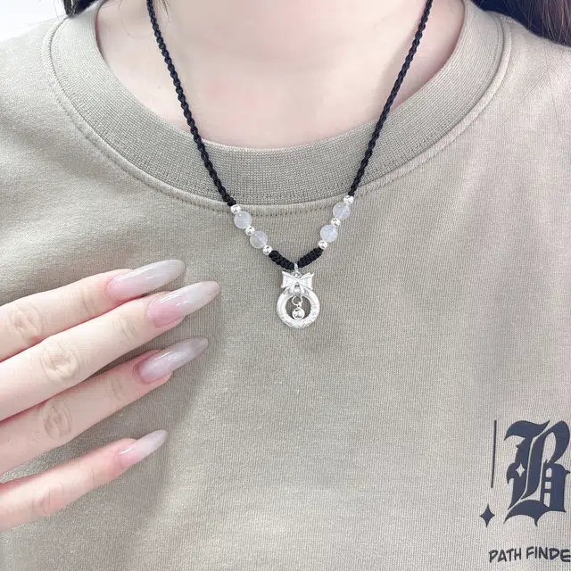 999