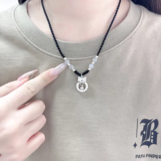 999