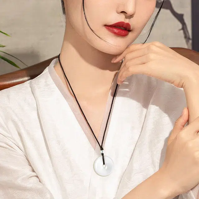 凤祥囍事 老凤祥 福满平安扣吊坠 招财纳福 转运上岸 时尚小众新中式 清冷高级设计极简百搭显气质优雅 #好运 玉髓 项链 男女同款情侣款